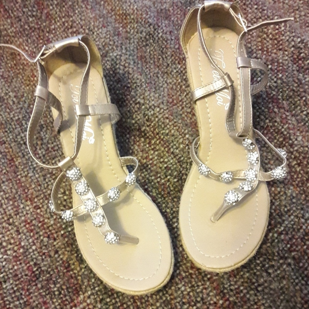 Platform thong sandals with rhinestone accents